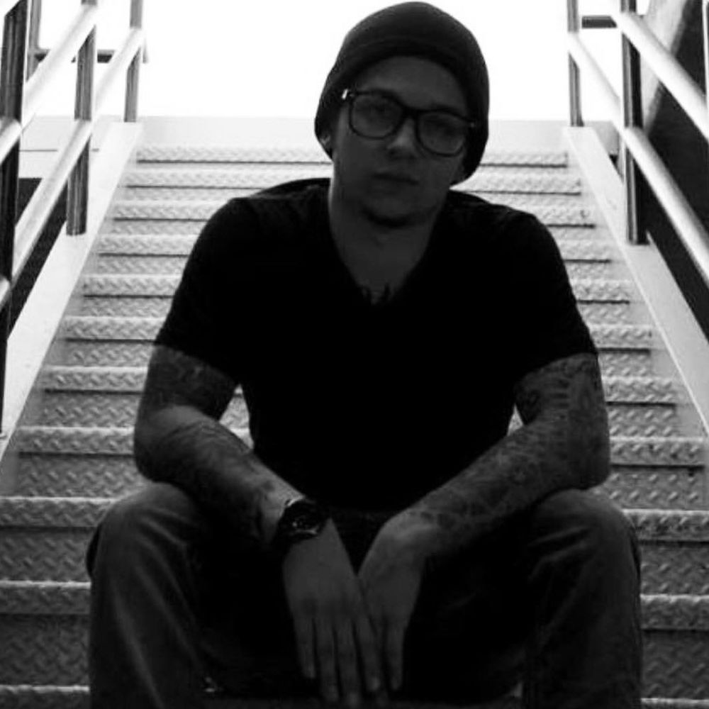 Meet your Posher, Miklo
